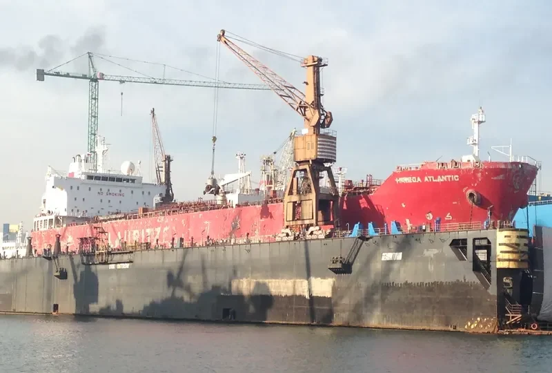 WIN SINO Tanker IMO 9278519 photo 8