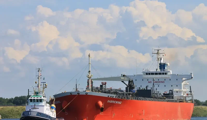 SABREWING Tanker IMO 9278624 photo 5