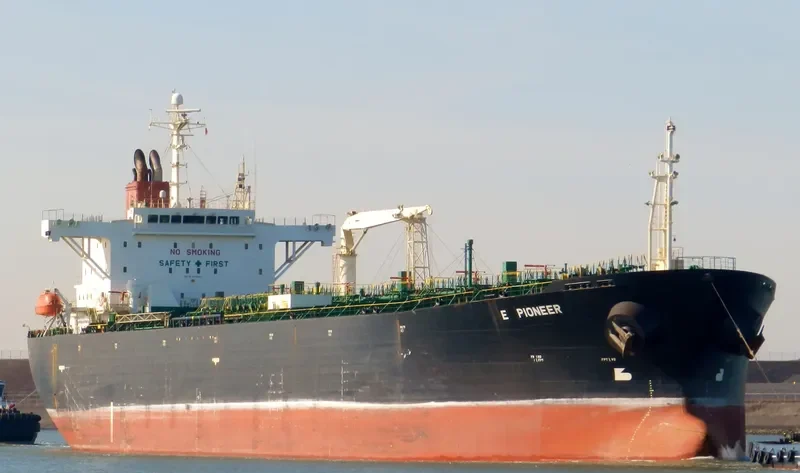 E PIONEER Tanker IMO 9278686 photo 10