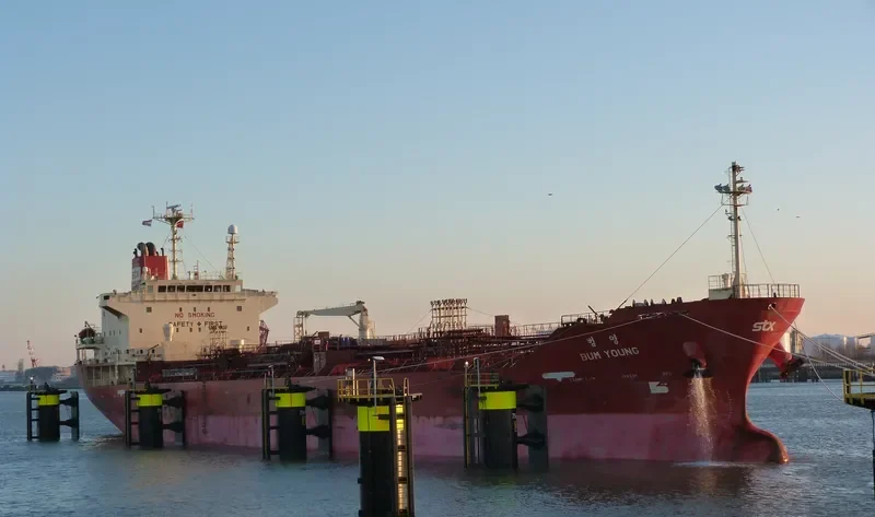 BUM YOUNG Tanker IMO 9278703 photo 6