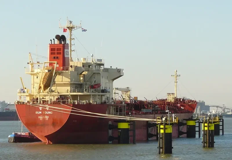 BUM YOUNG Tanker IMO 9278703 photo 7