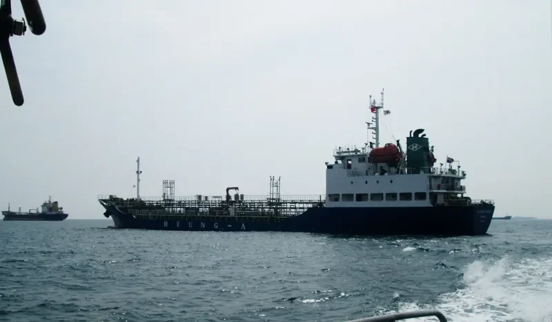 NO.3 GREEN PIONEER Tanker IMO 9279575 photo 9