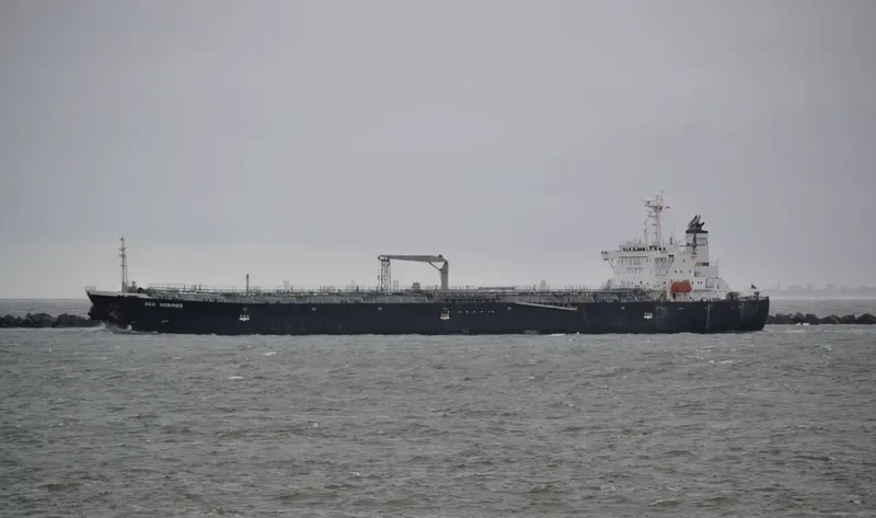 SEA HERMES Tanker IMO 9279733 photo 9