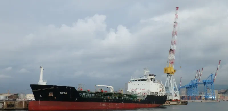 DIEGO Tanker IMO 9279850 photo 2