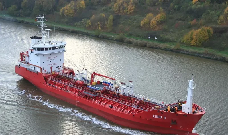 EBRU Tanker IMO 9280184 photo 9