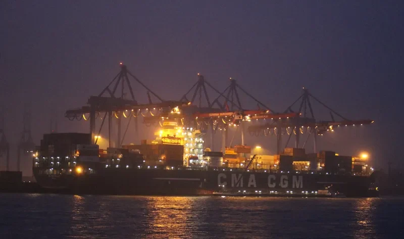 CMA CGM BELLINI Container Ship IMO 9280598 photo 5