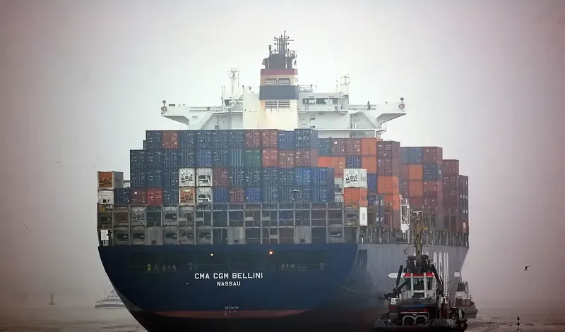 CMA CGM BELLINI Container Ship IMO 9280598 photo 8