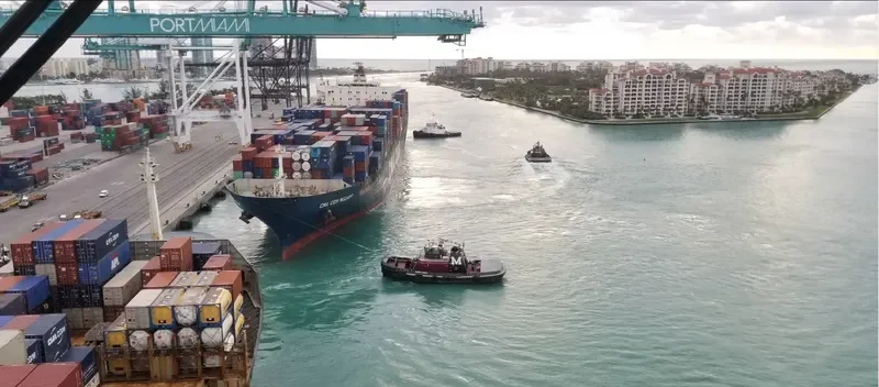 CMA CGM MOZART Container Ship IMO 9280615 photo 3