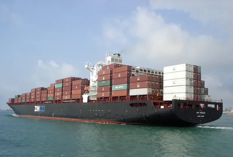 PIRAEUS Container Ship IMO 9280847