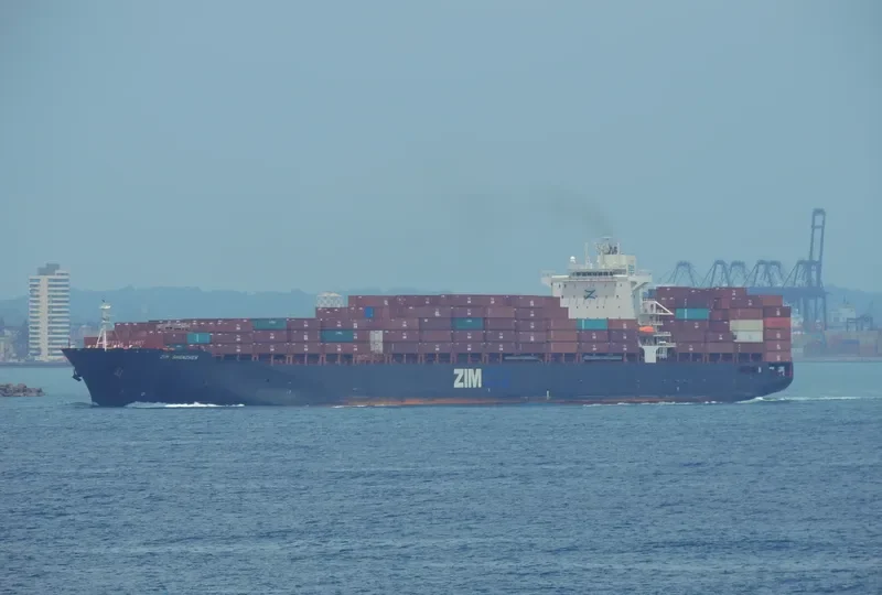 HALIFAX Container Ship IMO 9280859 photo 10