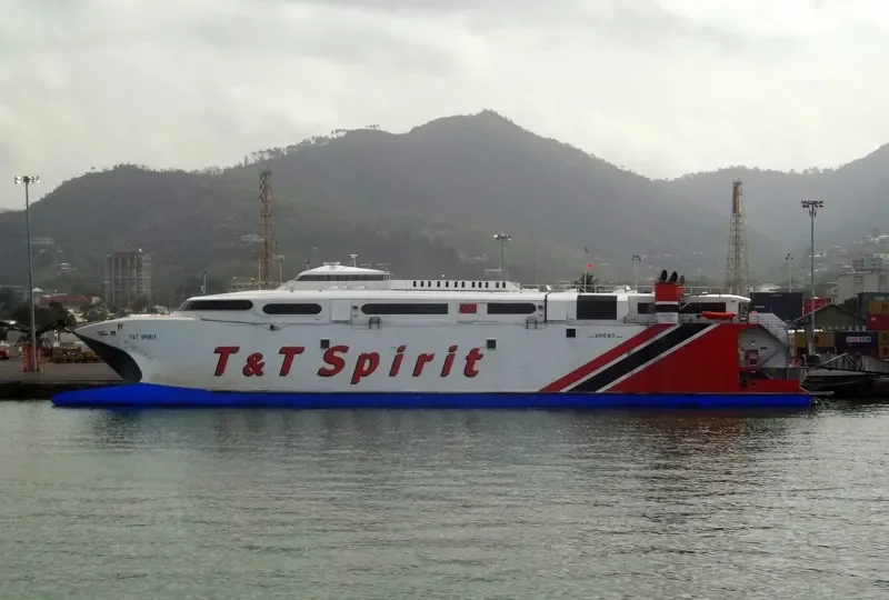T&T SPIRIT Ro-Ro IMO 9280897 photo 2