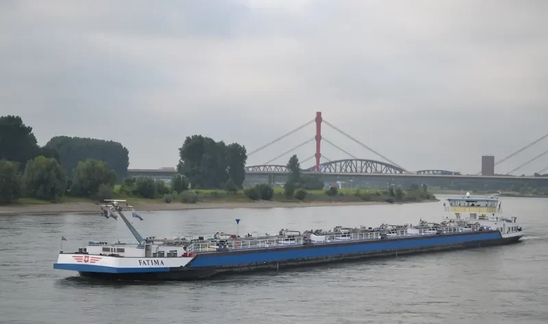 MONICA Tanker IMO 9280938 photo 2