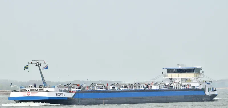 MONICA Tanker IMO 9280938 photo 8