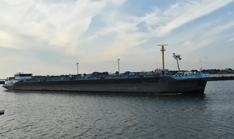 MANOUK Tanker IMO 9280952 photo 8