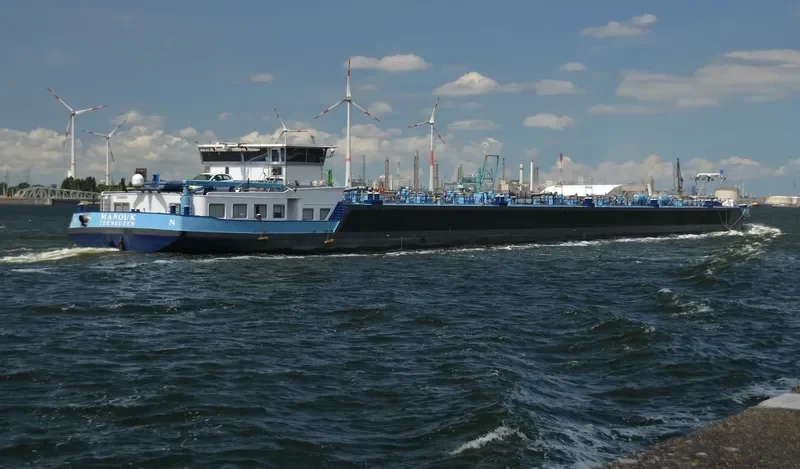MANOUK Tanker IMO 9280952 photo 9
