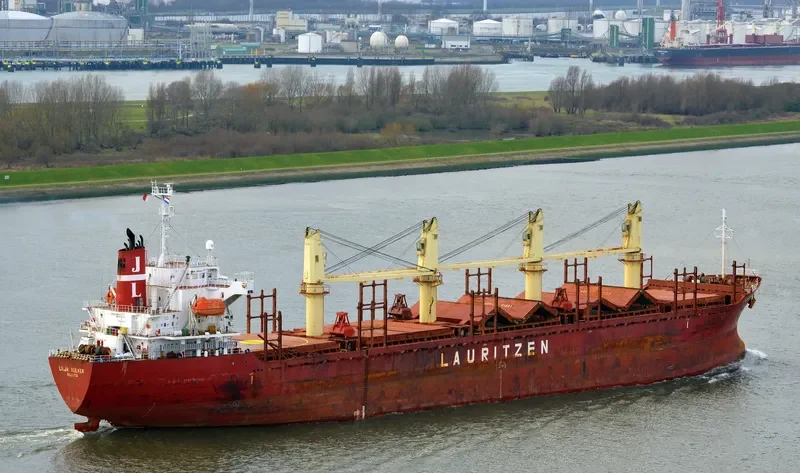 HTK LUCKY Bulk Carrier IMO 9281944 photo 6