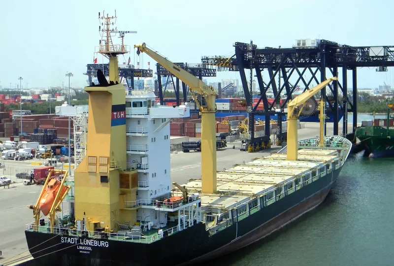 NEW YORK TRADER Container Ship IMO 9282170 photo 9
