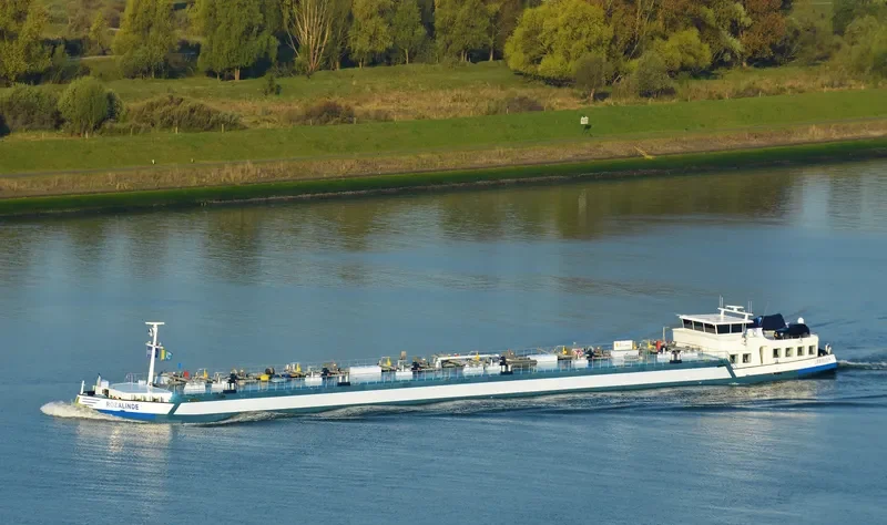 ROZALINDE Tanker IMO 9282182 photo 5