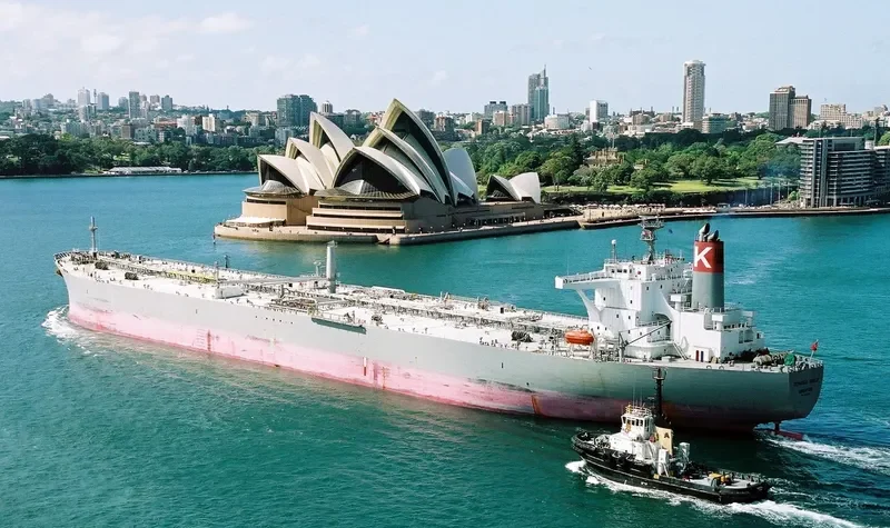 AFRAMAX RIVIERA Tanker IMO 9282912 photo 4