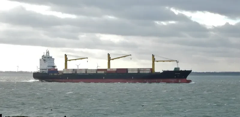 AZARGOUN Container Ship IMO 9283019 photo 4