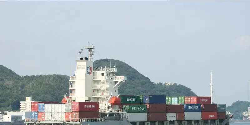 PEGASUS PRIME Container Ship IMO 9283162 photo 5