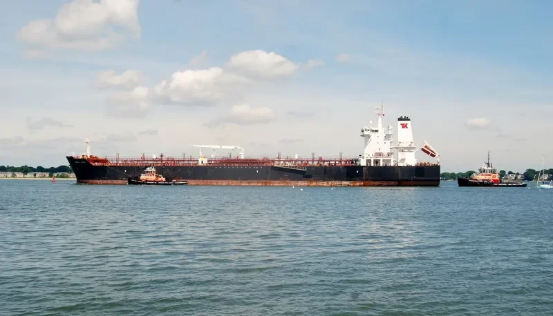VICTOR 1 Tanker IMO 9283722 photo 8