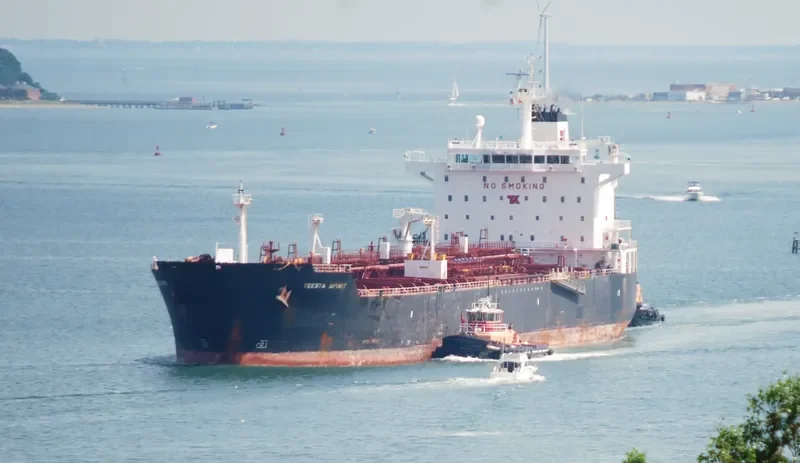 VICTOR 1 Tanker IMO 9283722 photo 10