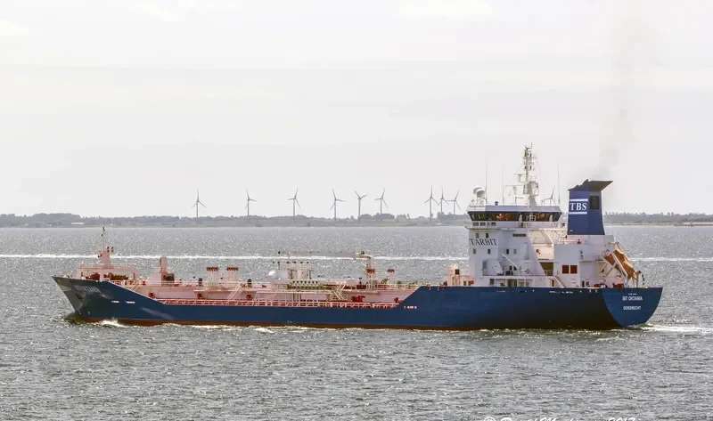BIT OKTANIA Tanker IMO 9284647 photo 6