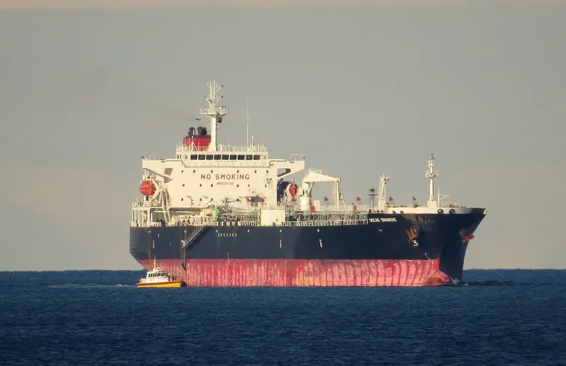 DHAN LAXMI Tanker IMO 9284788 photo 8
