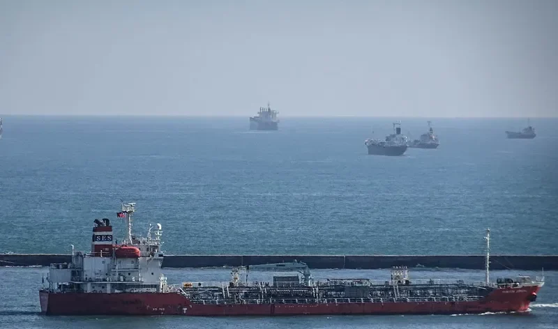 PRINCESS CRYSTAL Tanker IMO 9284829 photo 3