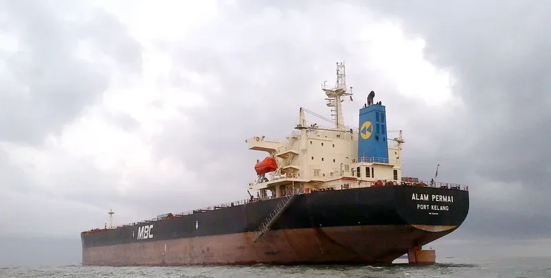 URMILA Bulk Carrier IMO 9285160 photo 2