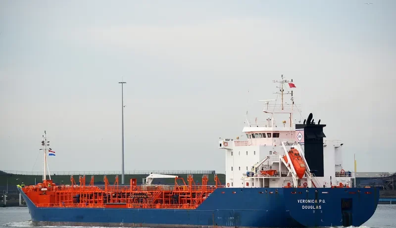 VERONICA PG Tanker IMO 9285328 photo 7