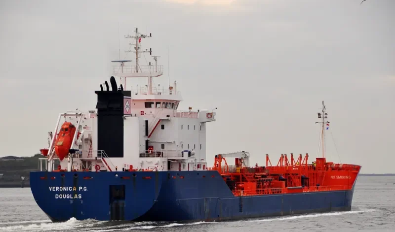 VERONICA PG Tanker IMO 9285328 photo 9