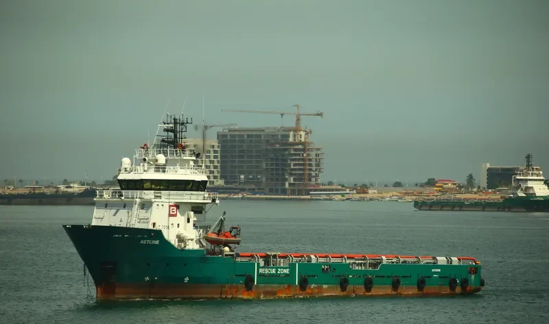 OFFSHORE ADVENTURE Offshore Vessel IMO 9285536 photo 2