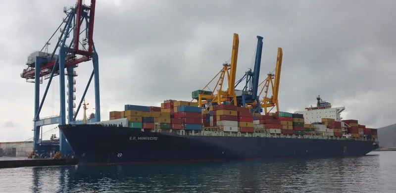 GSL GRANIA Container Ship IMO 9285653 photo 6
