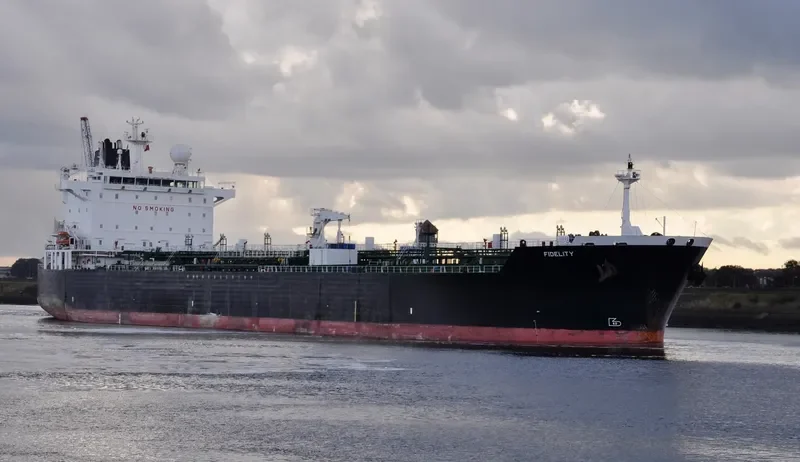 LIONESS Tanker IMO 9285744 photo 2
