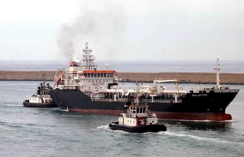 SELENIA Tanker IMO 9286437 photo 4