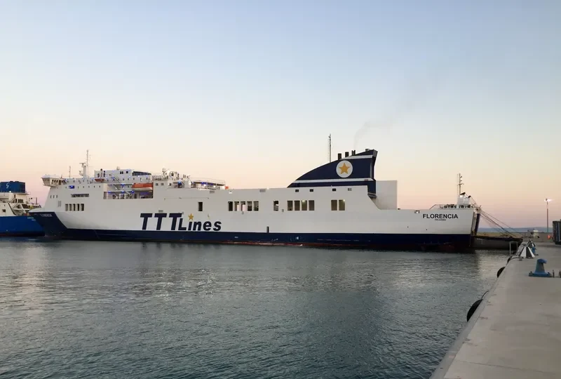 FLORENCIA Ro-Ro IMO 9287584 photo 5