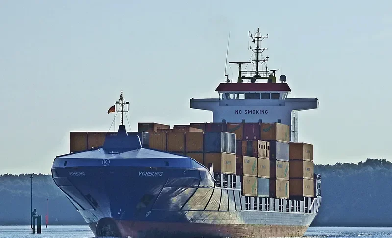 VOHBURG Container Ship IMO 9287807 photo 7
