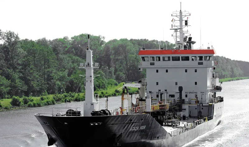 THE DEPUTY Tanker IMO 9287883 photo 3