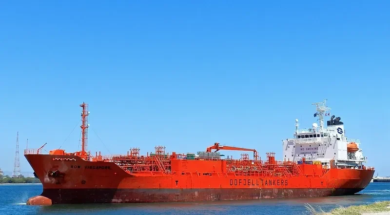 THERESA SINGAPORE Tanker IMO 9288590 photo 7