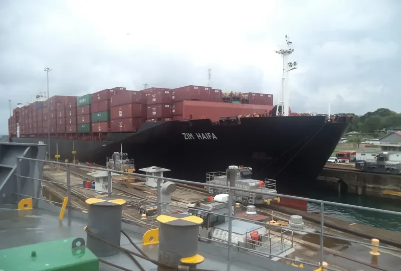 ZIM HAIFA Container Ship IMO 9288904 photo 6