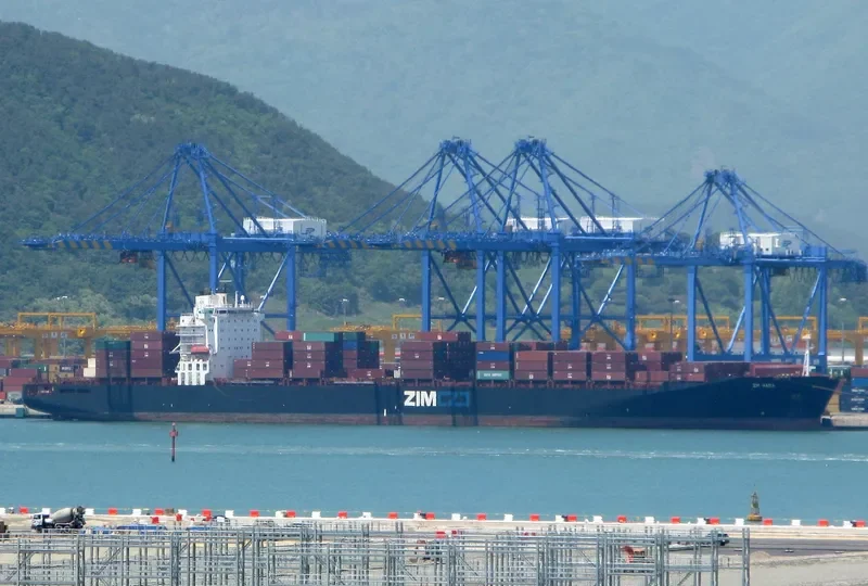 ZIM HAIFA Container Ship IMO 9288904 photo 9