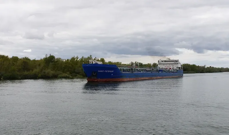 SANKT PETERBURG Tanker IMO 9288980