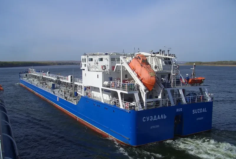 SUZDAL Tanker IMO 9288992 photo 5