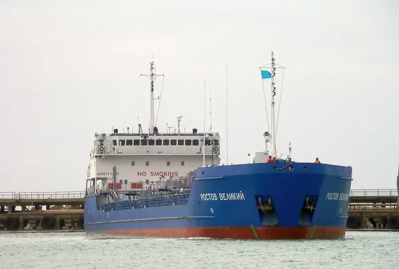 ROSTOV VELIKIY Tanker IMO 9289001 photo 5