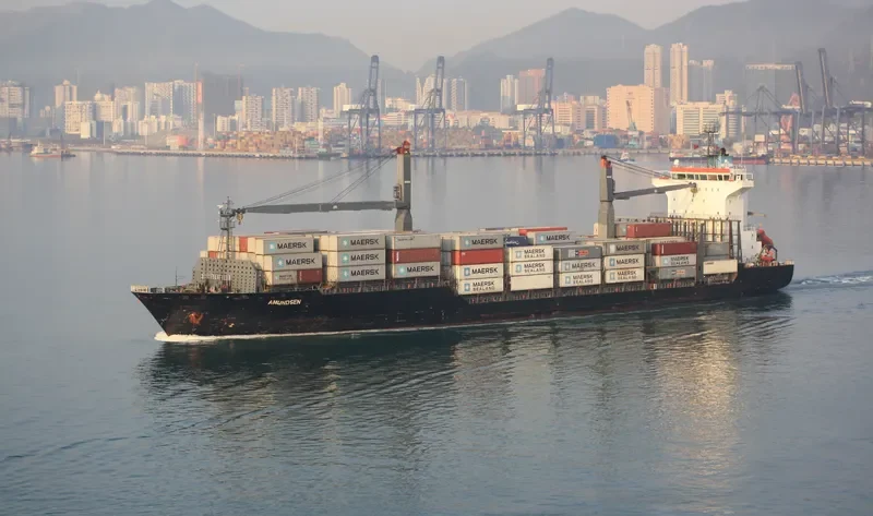 A HOKEN Container Ship IMO 9289051 photo 7