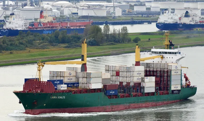 PINARA Container Ship IMO 9289063