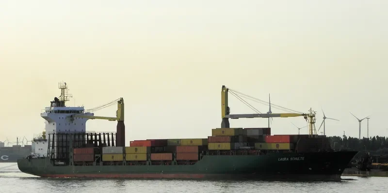 PINARA Container Ship IMO 9289063 photo 10