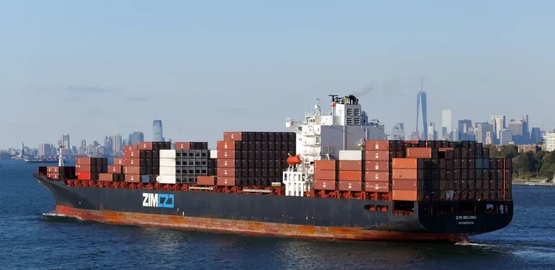 CSL ATLANTIC Container Ship IMO 9289544 photo 2